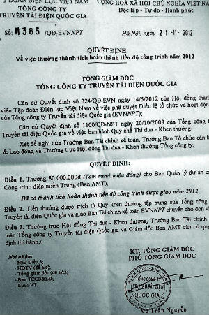 BQL các công trình điện miền Trung ký, nhận khống tiền thưởng?